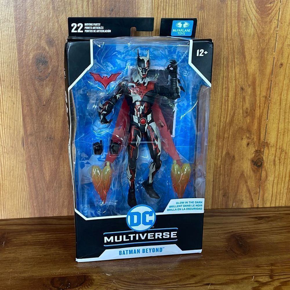 DC Multiverse Batman Beyond Glow in the Dark 7 inch Scale Action Figure‎